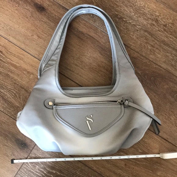 Vera Wang Handbags - Two toned gray Simply Vera handbag